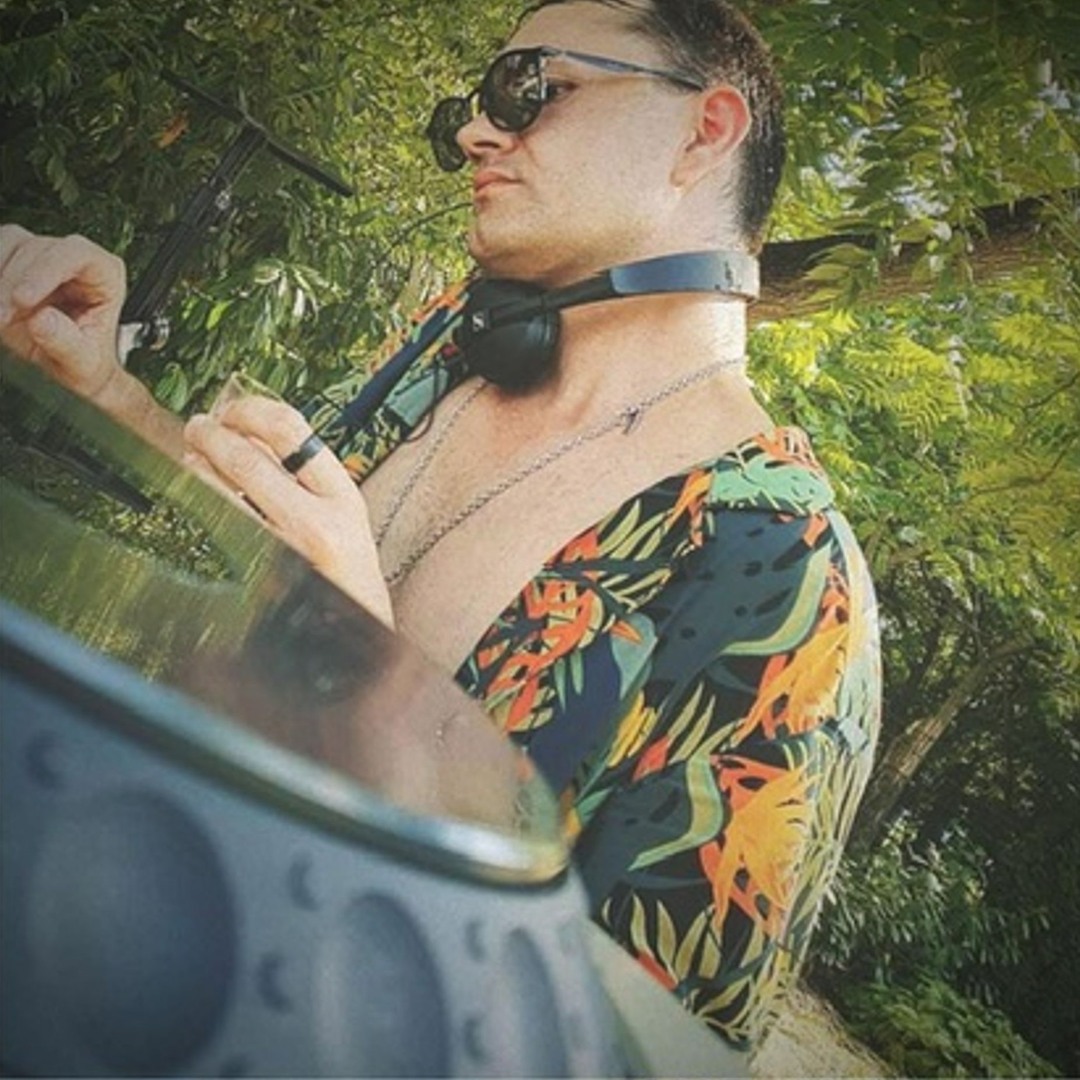 Stream -Ricardo Varone- music | Listen to songs, albums, playlists for ...