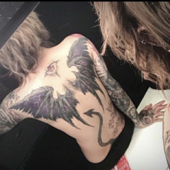 bleeodinmyhands..