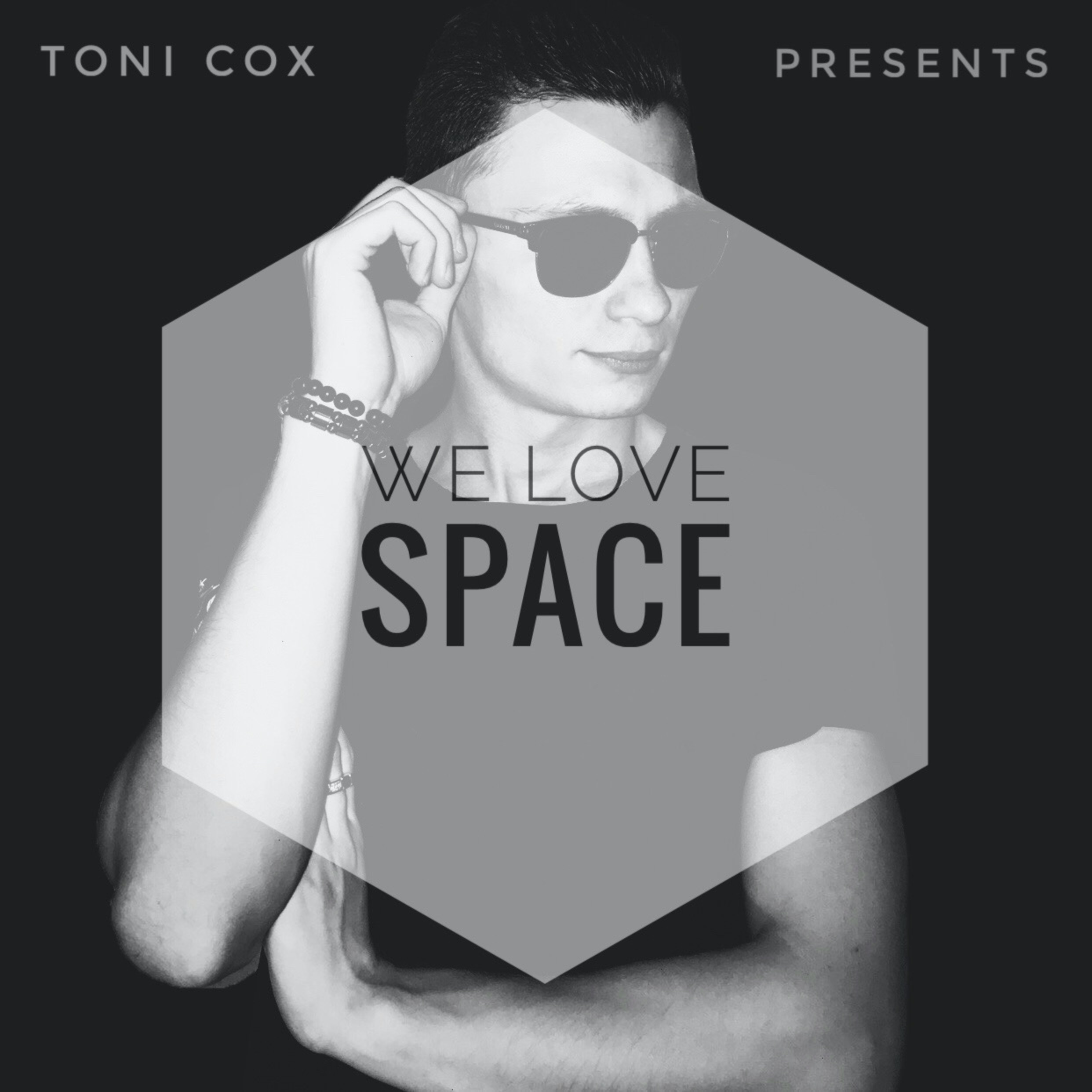 Toni Cox