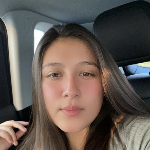 Evelyn Rubio’s avatar