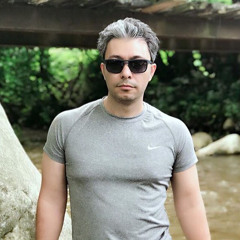arash naderi