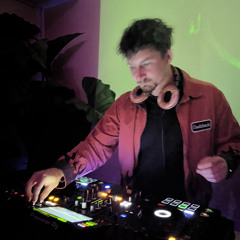 DJ Coatcheck