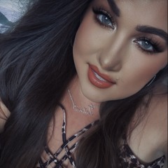 𝑳𝒆𝒕𝒊𝒄𝒊𝒂 𝑽𝒊𝒏𝒄𝒆𝒏𝒕