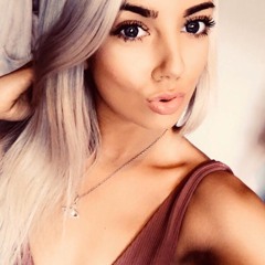 Chantelle Bravénder