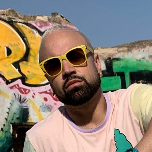 ANO NOVO, VIDA NOVA - MC RENATINHO FALCÃO, MC MAROMBA (MK NO BEAT)