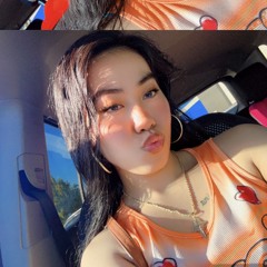 Mia 👑