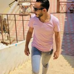 مصطفي الشقي