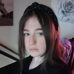 ⭐𝐂𝐡𝐚𝐫𝐥𝐨𝐭𝐭𝐞💧