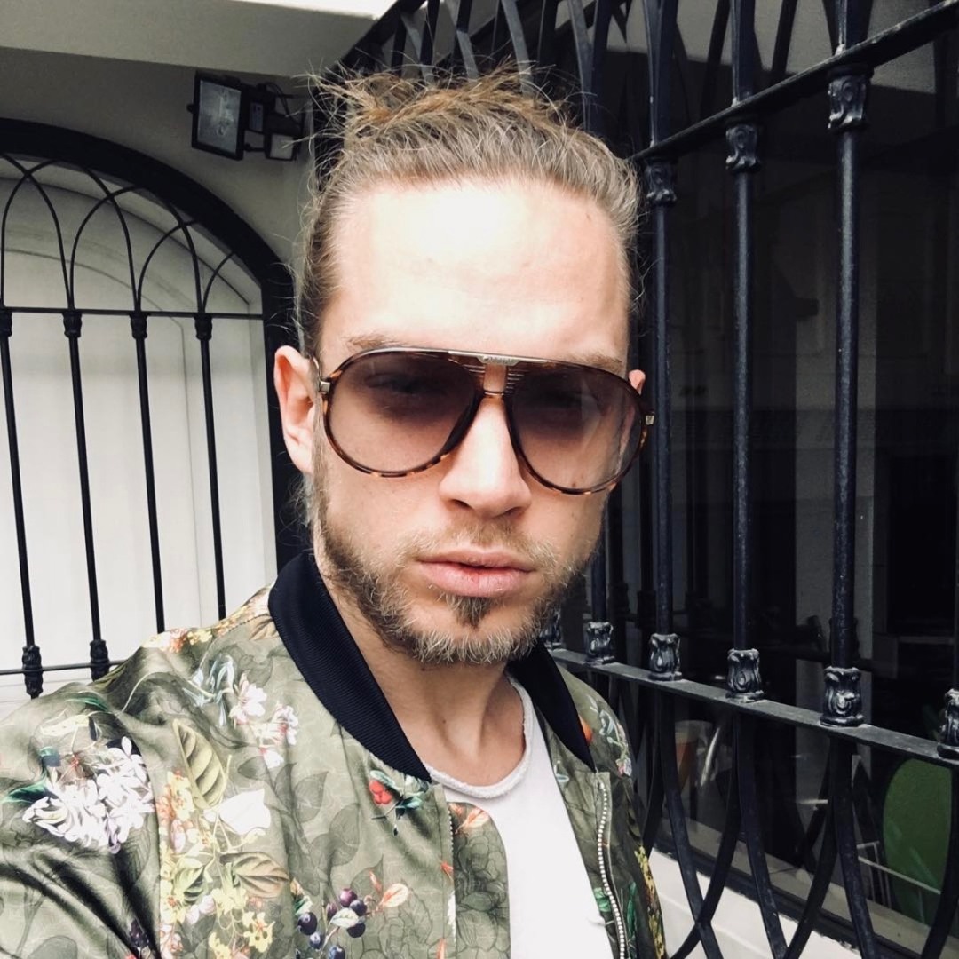 Yannick Stream YANNICK music | Listen to songs, albums, playlists for free