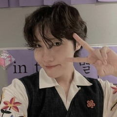 𝐒𝐢𝐥𝐯𝐚𝐫 𝐀𝐥𝐢𝐜𝐞)))