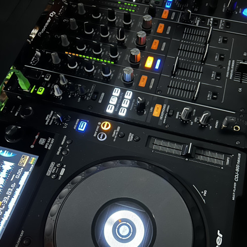 01 DJ Blitz Btb Chrissy-T - Friday Night Part 5