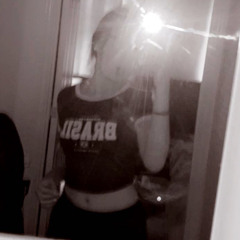 evie x