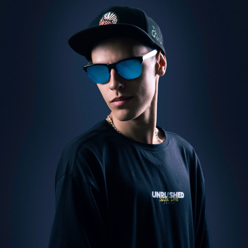 Daniel Holguin DJ’s avatar