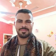 ايمن حسين