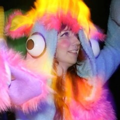 catherine 🍭🧁⚰️💜