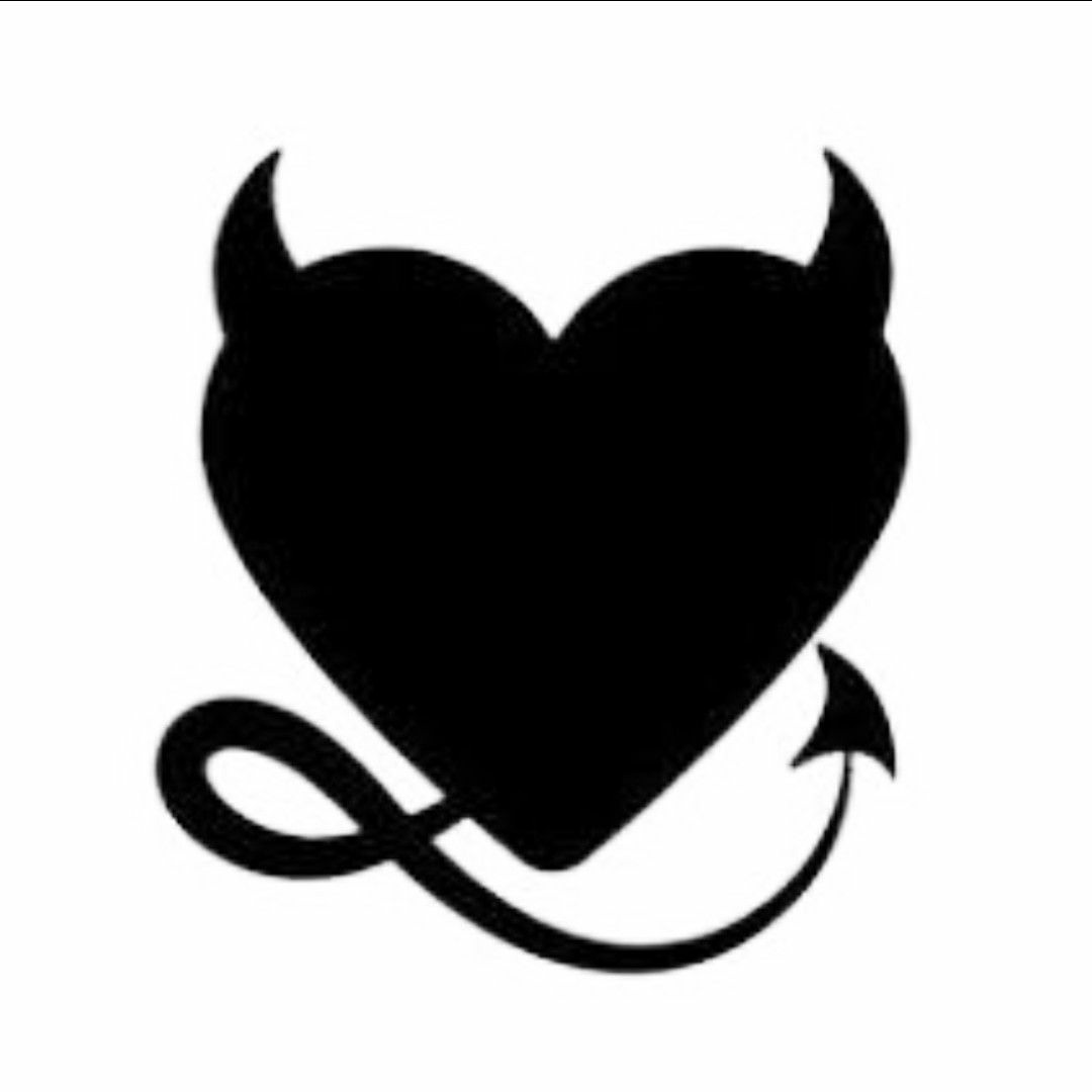 Stream 👁️⃤βℓαϲk нɛαят 𓆩🖤𓆪 music | Listen to songs