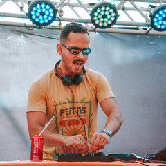 Dj Hugz