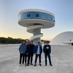 Danny & The Champions Of The World