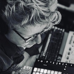 Sean Kosa @ Facecontrol Audio Industries