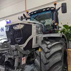 OBERLOHNERPARTYAURABAUER