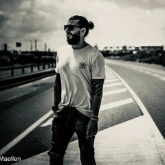 DJ/Producer Axel Bampton