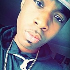 User 711920233