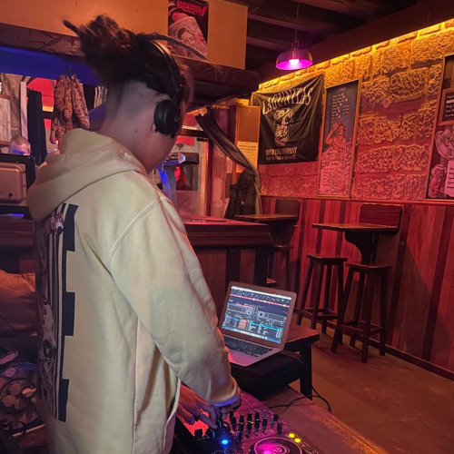 Acid Techno / Hard Techno 🦄