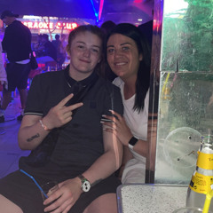 CAITLINKELLY 02