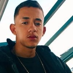 É OS PÉ NA PORTA - MC Leozinho ZS_ Boladin 211 e MC Rick (Caos No Beat)(M4A_128K).m4a