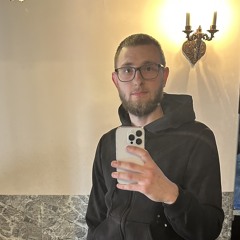 Александр Резничек