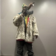 𐕣