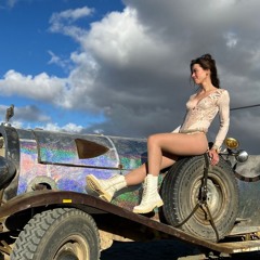 Lyra M