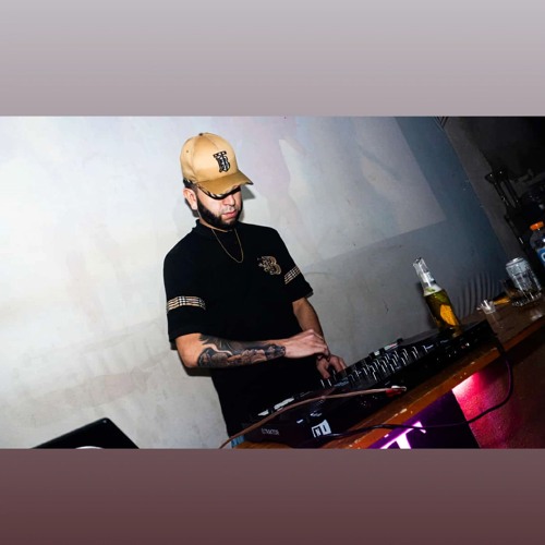 Young King Dj Perilla 🇨🇷 — artist photo