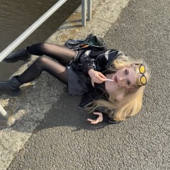KIRA NØX