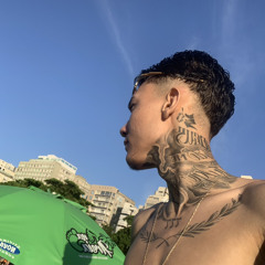 M2 o 00 🤟🏻👑🏄‍♂️