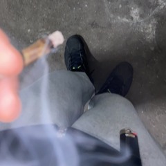 JT🧟‍♂️🏚️