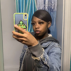 Nana👩‍❤️‍💋‍👩