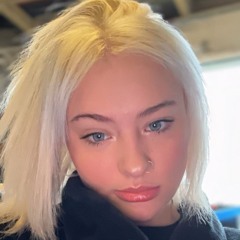 Holly Mae🪩🕺🍒