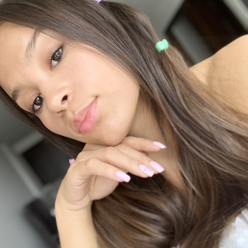 Laura Benavides’s avatar