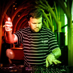 Dj Theo