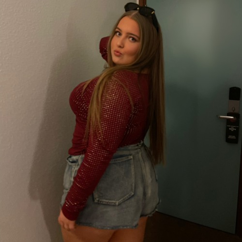 Stream Chloe music | Listen to songs, albums, playlists for free on ...