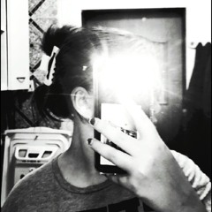 Laur!a
