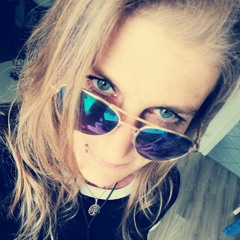 Mia Lilith