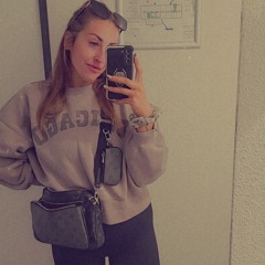 Laurahewitsonx