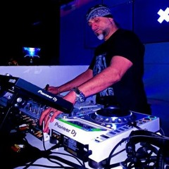 DJ Lelo