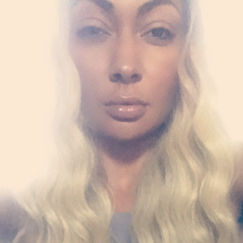 Annielenoxheadlines