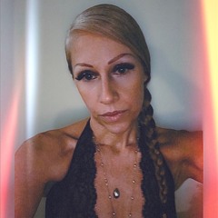 LeeLee Foxee