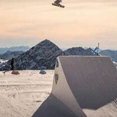 Luc Mullins