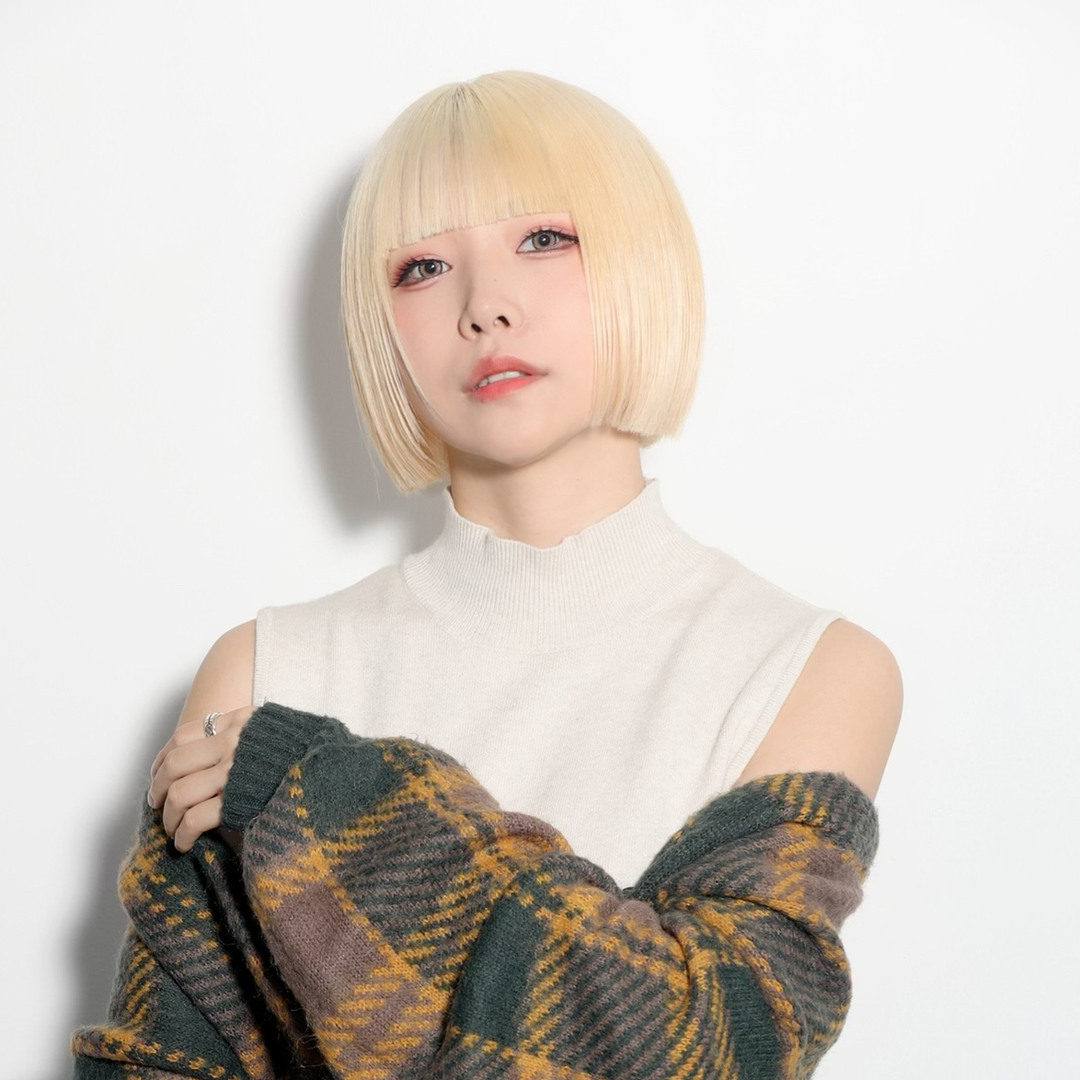 ミュージック adnk Stream AZK / Em4NiK4 music | Listen to songs, albums, playlists