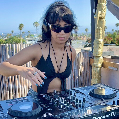DJ TINY DANCER — artist photo